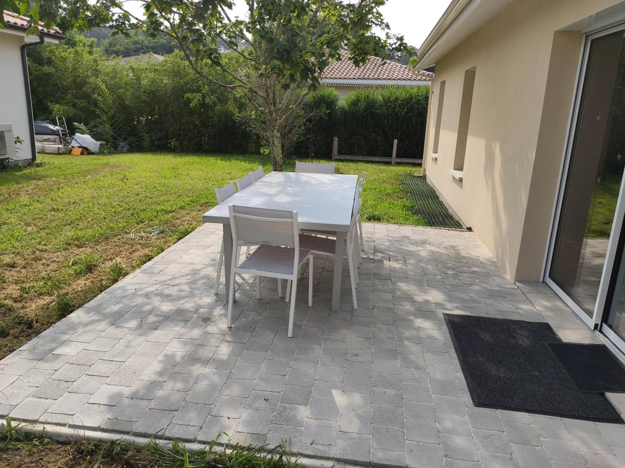 Ferienhaus 2 Maisons De 3 Et 2 Avec Grande Piscine Commune